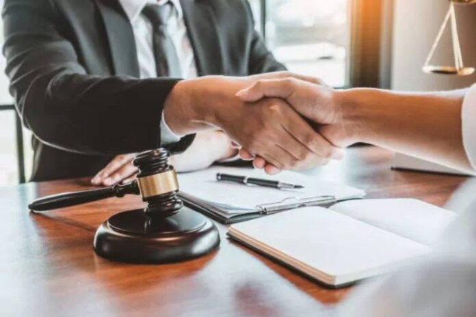 Hiring-an-Injury-Attorney-1-696x464