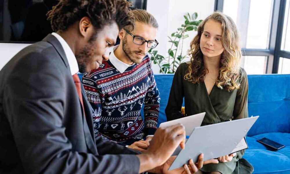 Canadas-Asylum-System-Reforms-Enhancing-Fairness-and-Efficiency-CanadaImmigrationNews-1000x600